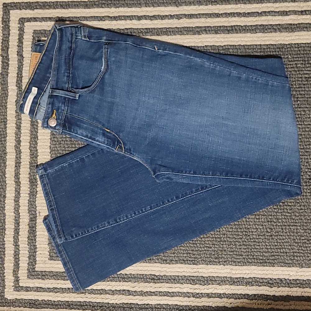 Levi's Mid-Rise Skinny Jeans